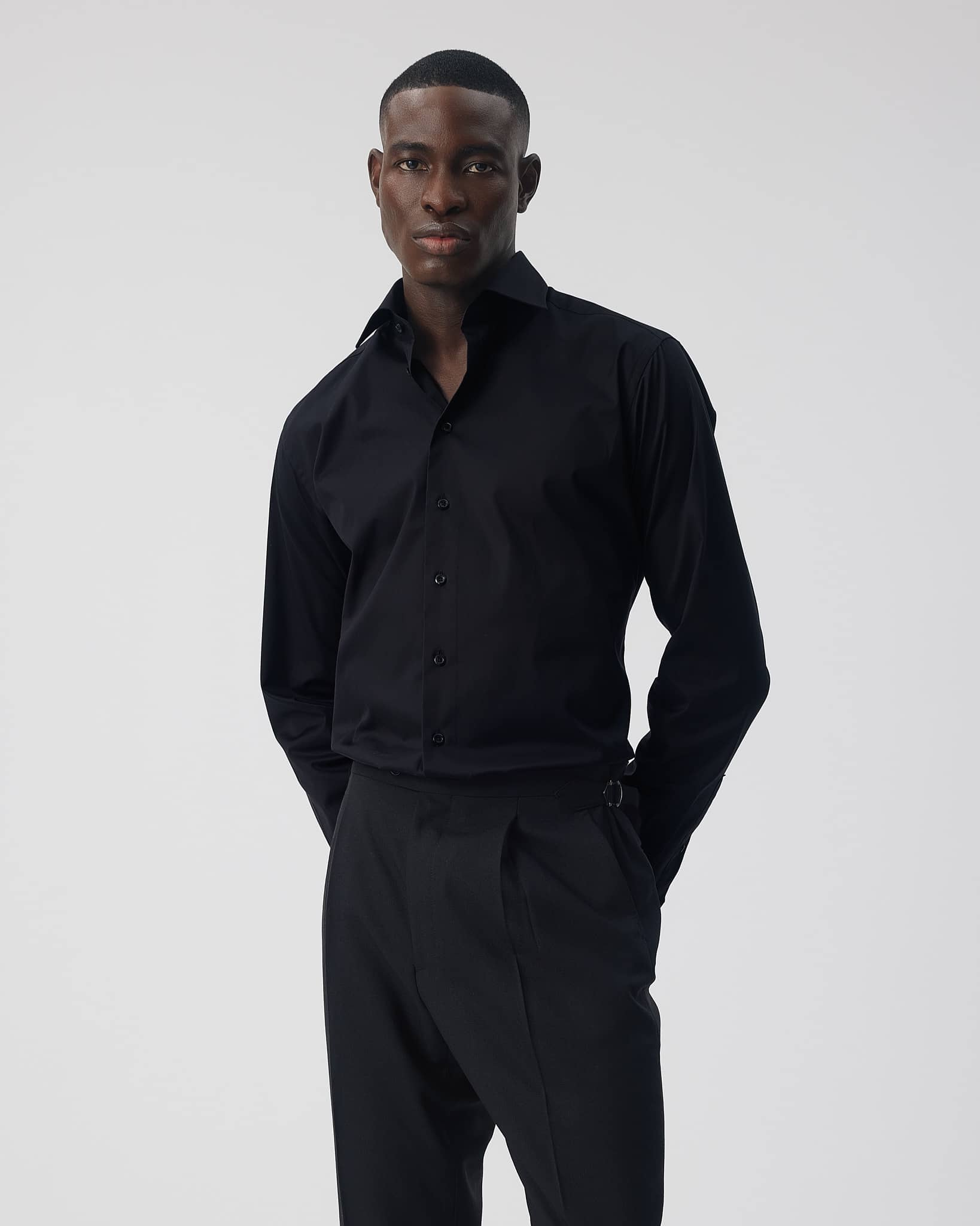 info_Model: 193 cm/84 kg in Slim L Long (41-42)